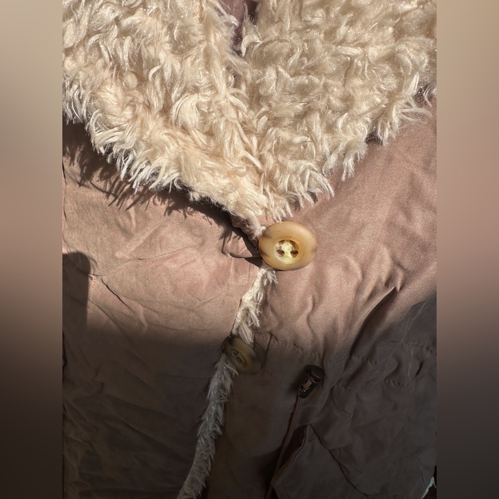 Fur coat - Picture 4 of 13